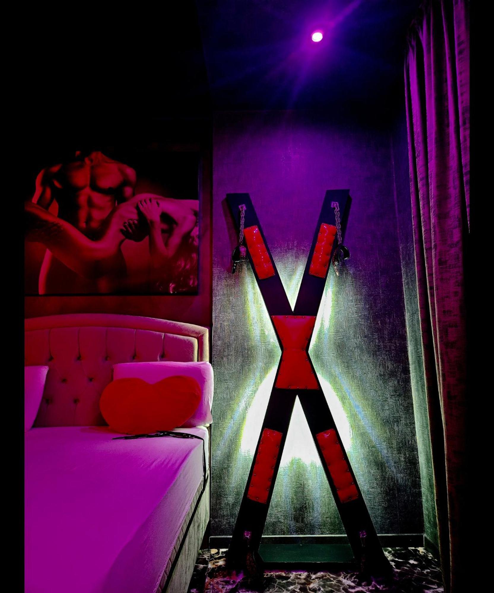 Love Room Bucarest Extérieur photo