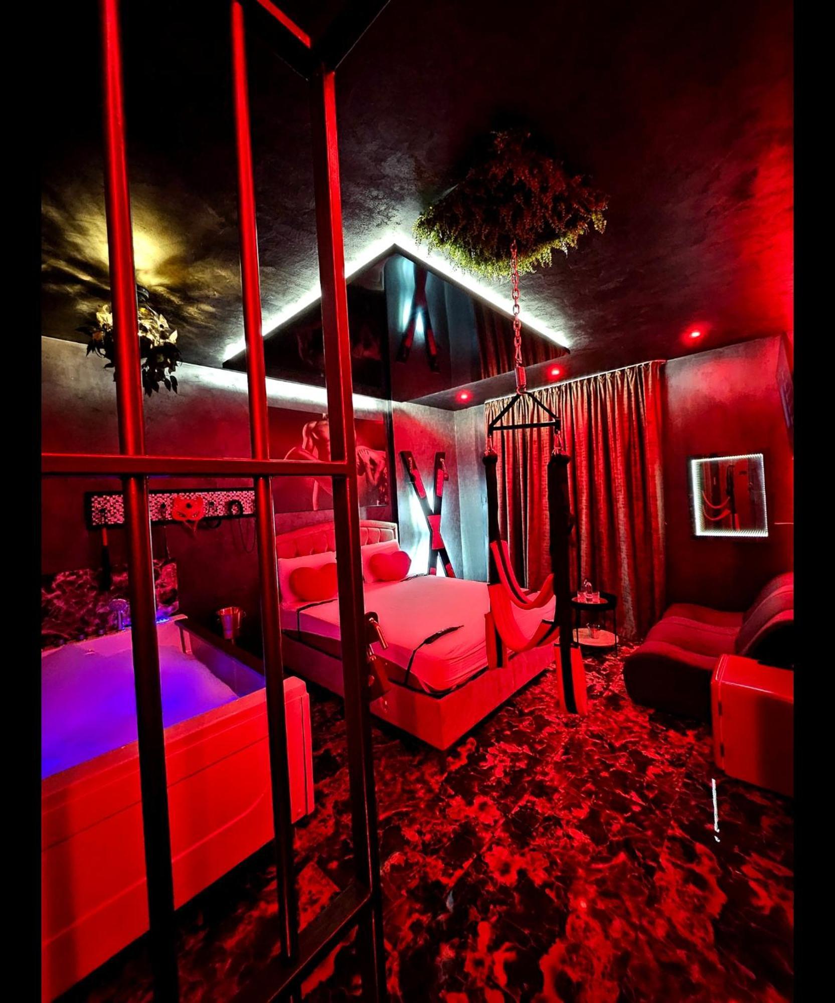 Love Room Bucarest Extérieur photo